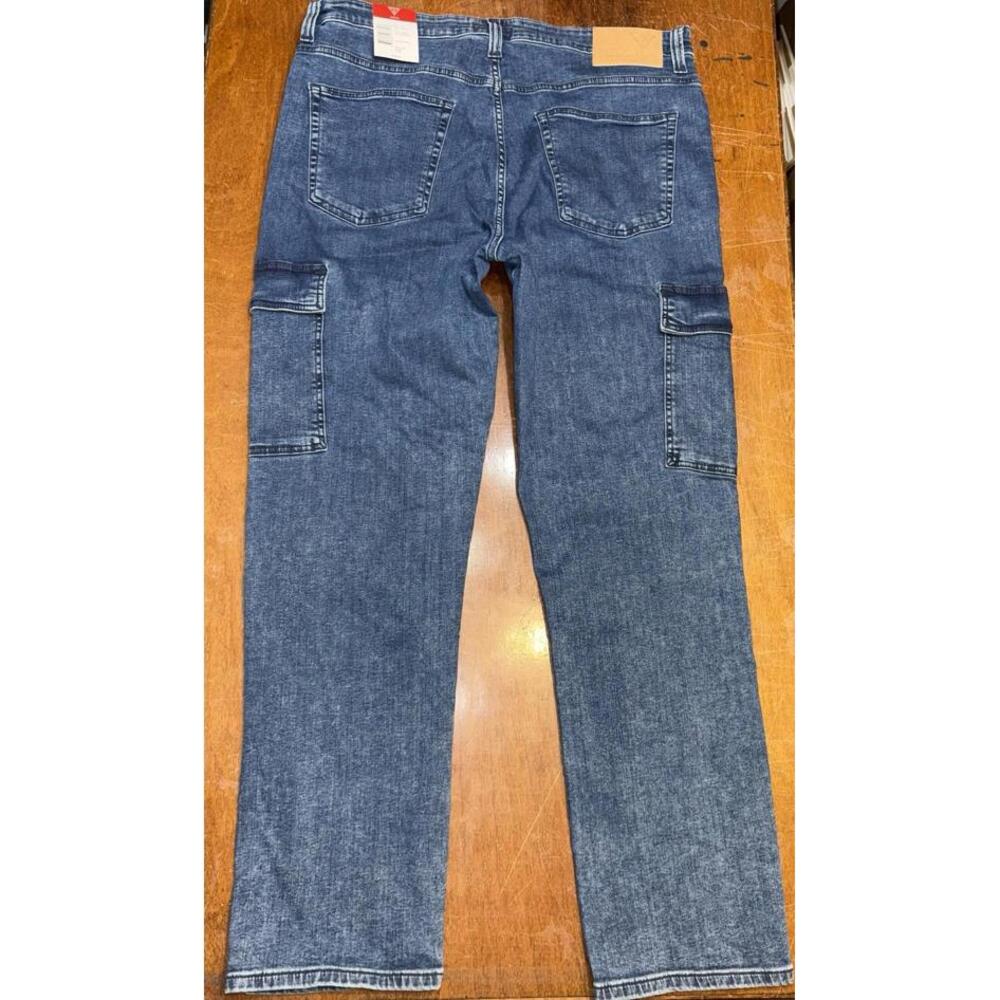 GUESS Jeans Mens 36x32 Mateo Cargo Pants Stretch Medium Wash Denim Blue NWT